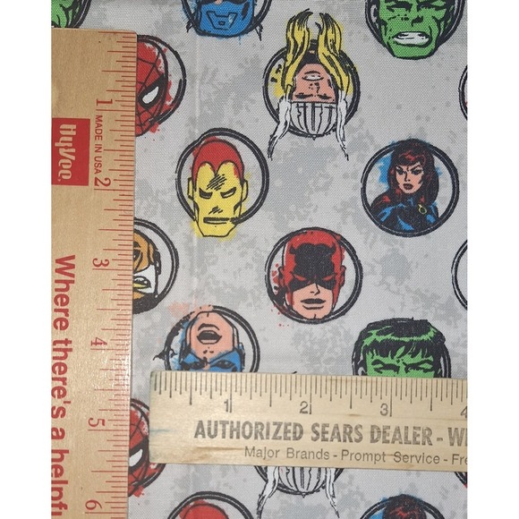 Lot Of 2 Fat Quarter Marvel Heroes Fabric - Picture 5 of 5
